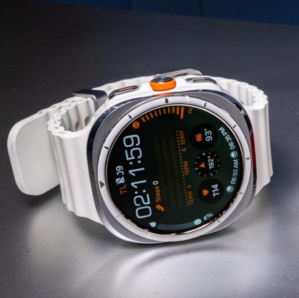 Galaxy Watch 7 New Design Ultra Titanium Bluetooth Calling Smartwatch - Image 3